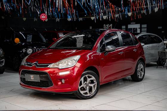 CITROËN C3 1.6 EXCLUSIVE 16V FLEX 4P AUTOMÁTICO CITROËN C3 1.6 EXCLUSIVE 16V FLEX 4P AUTOMÁTICO